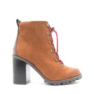 NEW Women's Faux Suede Lace Up Chunky Heel Boots